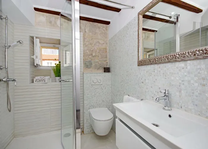 Kika Luxury Oldtown Split