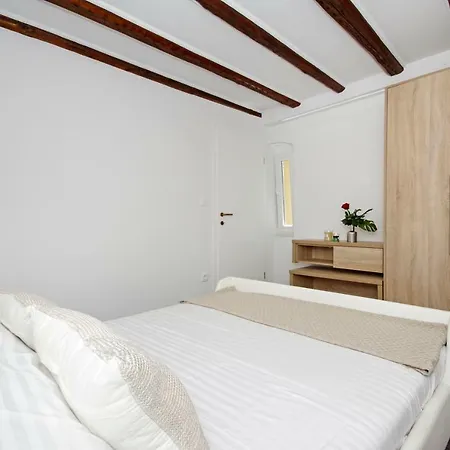 아파트 Kika Luxury Oldtown